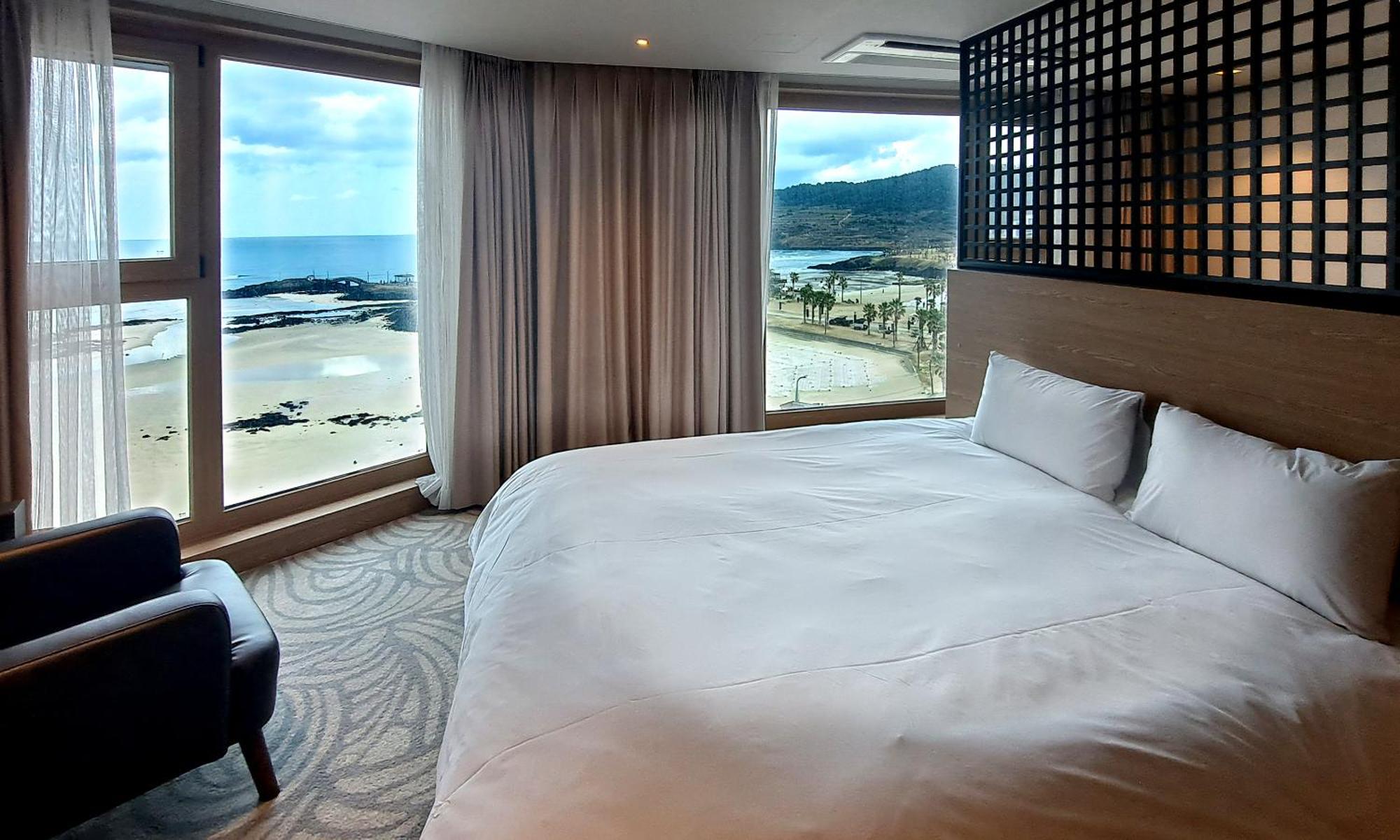 Saint Beach Hotel Чеджу Екстериор снимка