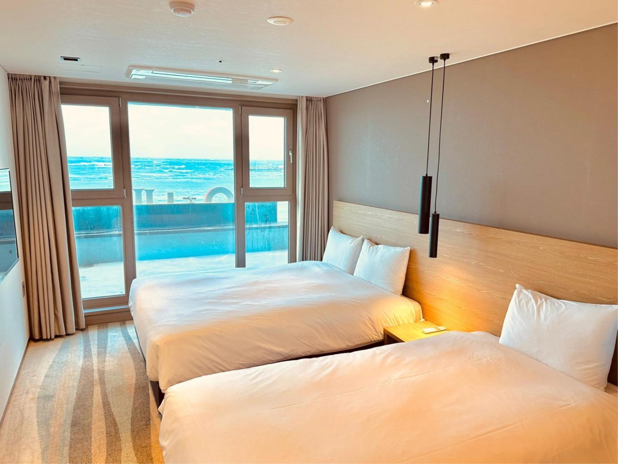 Saint Beach Hotel Чеджу Екстериор снимка